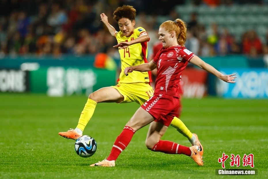 世界杯小组赛揭幕战中国女足0:1负丹麦,末段定