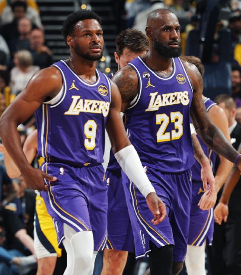 湖人三巨头联手狂砍91分，力克步行者跃居西部第