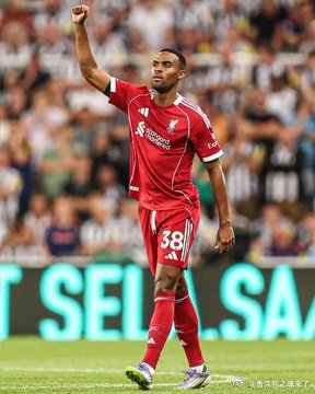 格拉文贝赫长传短板引热议 罗德里高频高成功率