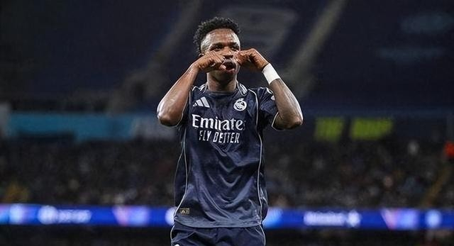 皇马欧冠出局引更衣室矛盾，维尼修斯争议行为