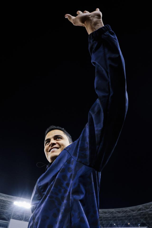 申花传奇莫雷诺范志毅沪上对决，绿茵情怀再现